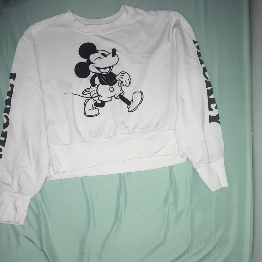 Cleaning out my closet!!!